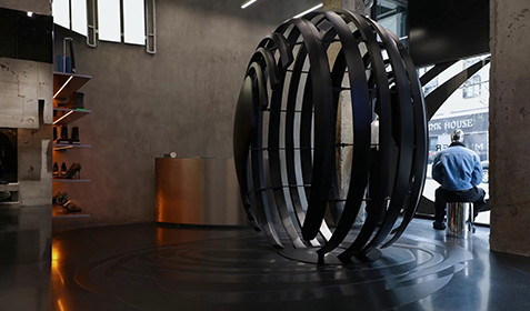 2023上海時裝周裝置藝術(shù)雕塑